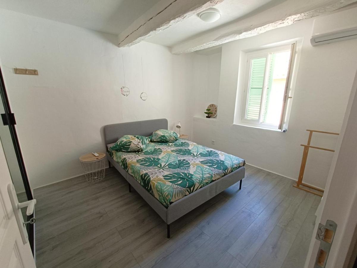 Au Centre De Frejus Charmant Appartement Экстерьер фото